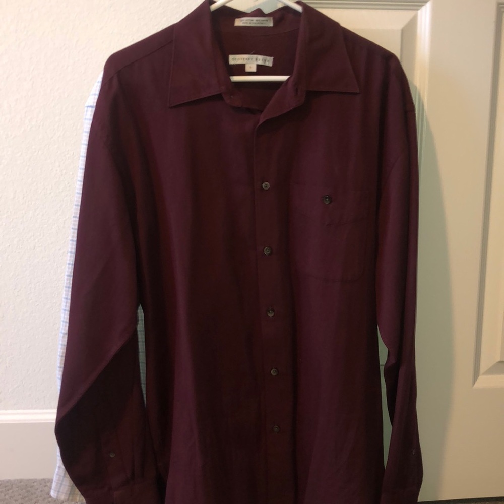 Never worn shirt amazing quality